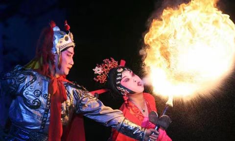 萬(wàn)金紅：常德戲校的首任校長(zhǎng)